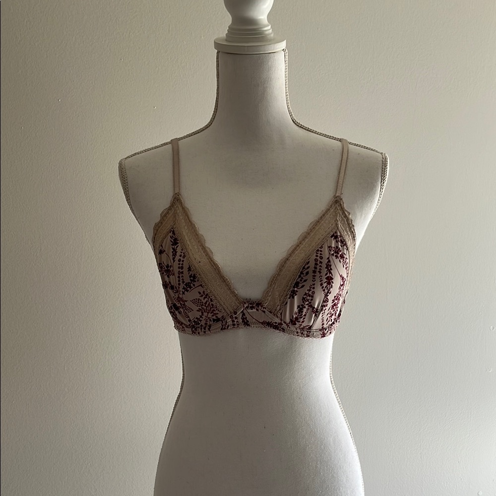 Floral Lace Bralette in Beige and Red